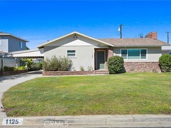 1125 E Thackery