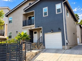 136 N Carondelet