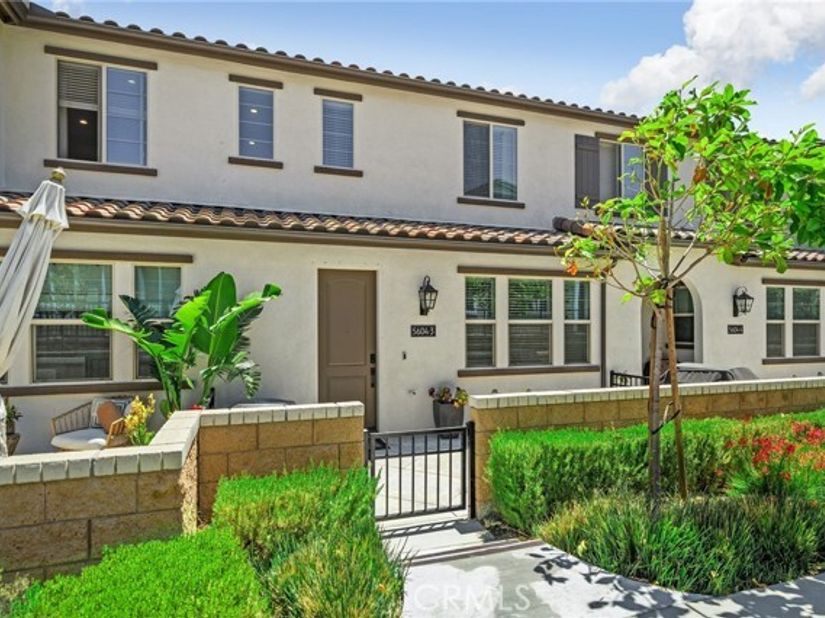 5604 Altamura 3, Fontana CA 92336