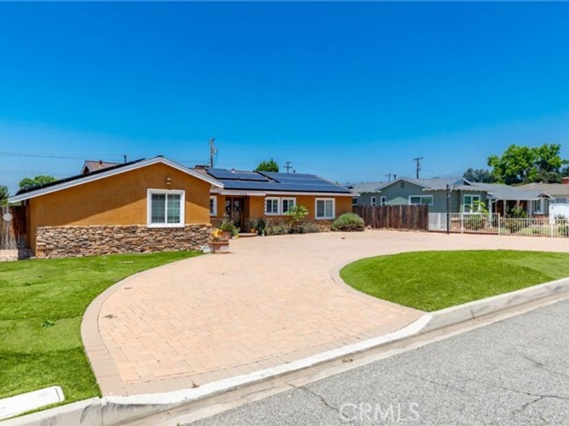 759 S Briargate, Covina CA 91723