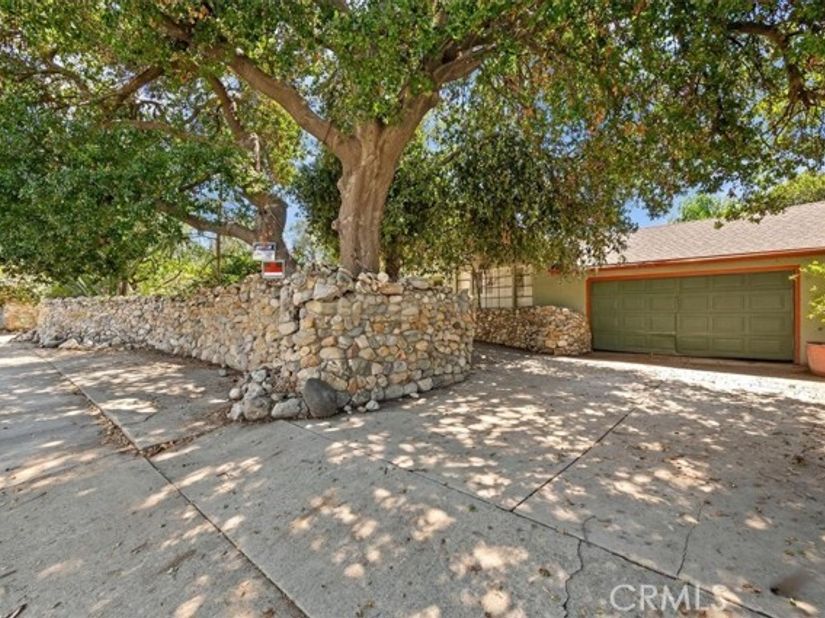 190 E Arrow, Claremont CA 91711