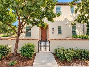 3440 E Santa Clara