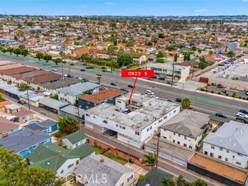 2535 W Imperial