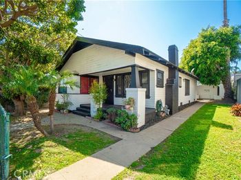1211 Grand Avenue
