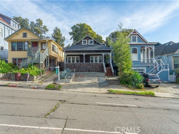 3520 Harrison Street, Oakland CA 94611