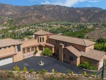 3034 Mountain View Drive