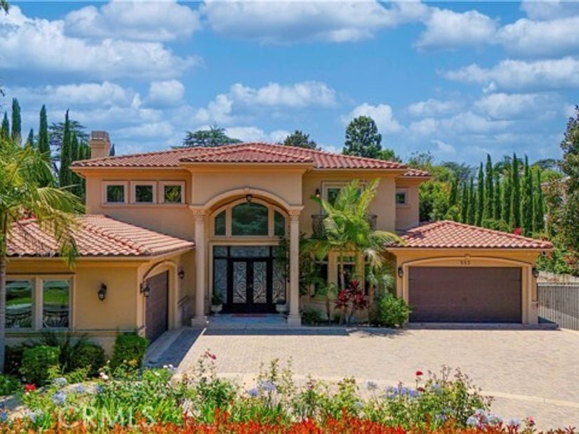 553 Woodward blvd, Pasadena CA 91107