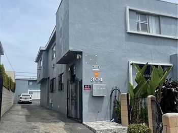 304 N Market