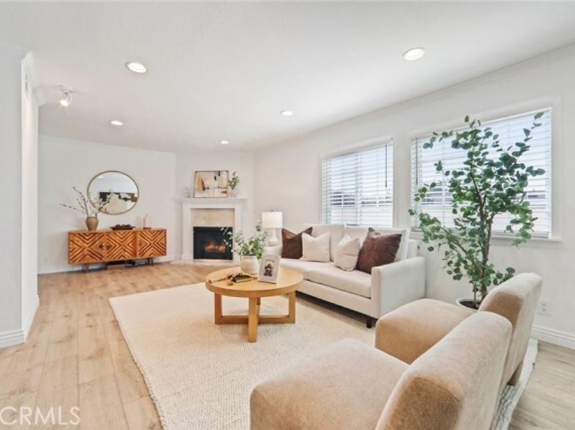 4189 Vineland 120, Studio City (los Angeles) CA 91602