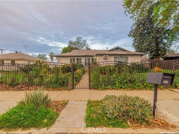 8523 Lindley Avenue, Northridge (los Angeles) CA 91325