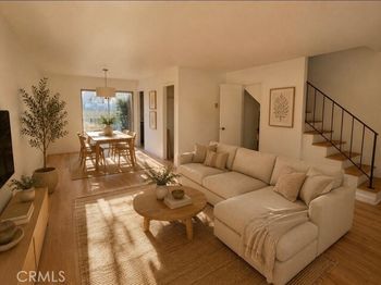 933 N Cedar