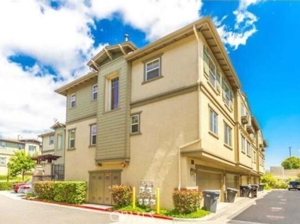 26090 Stonehaven, Harbor City (los Angeles) CA 90710