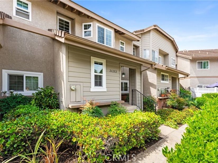 26282 Hanover, Laguna Hills CA 92653