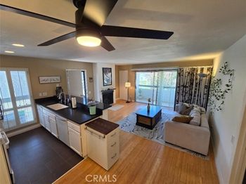 2867 S Fairview