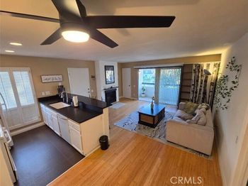 2867 S Fairview