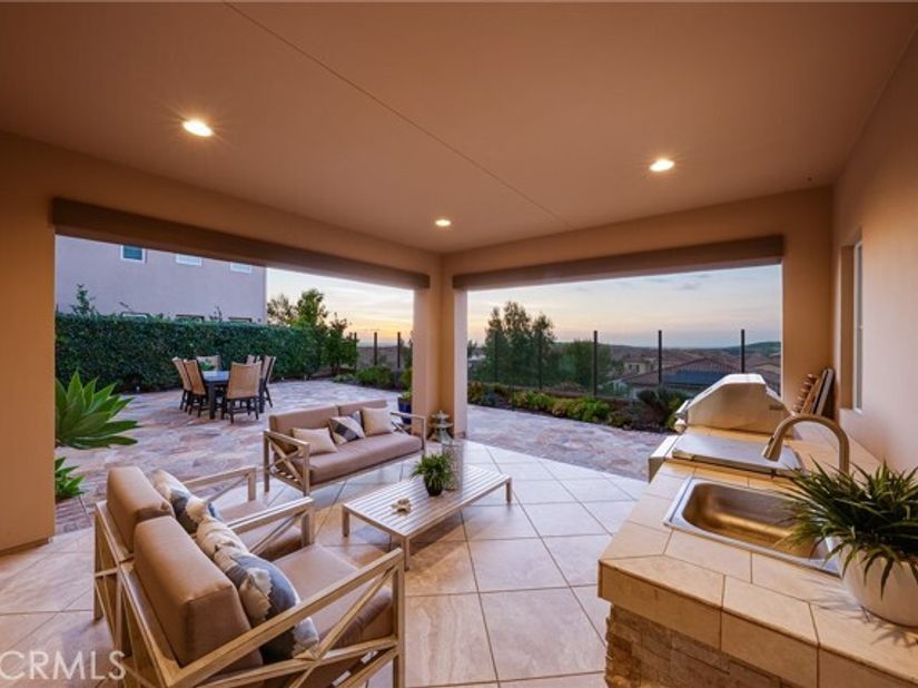 17 Calliope, Lake Forest (el Toro) CA 92630