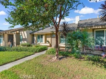 2032 E Blackwood