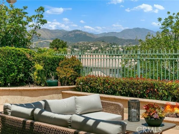 30 Wakonda, Rancho Santa Margarita CA 92679