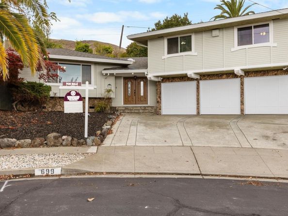699 Fiesta Place, Hayward CA 94544