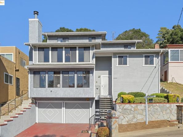 9090 Castlewood St, Oakland CA 94605