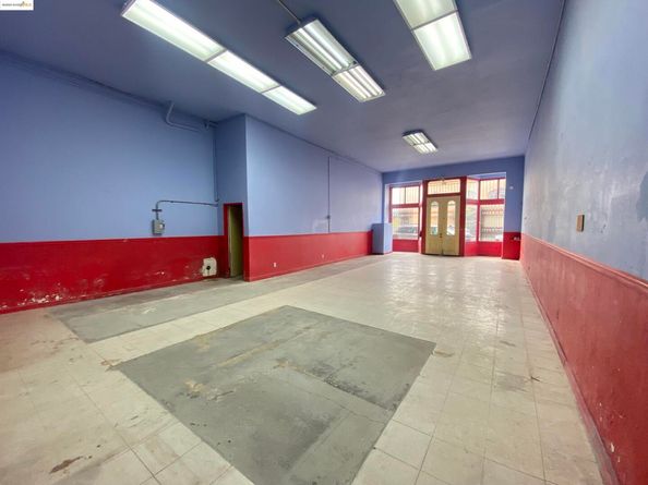 1138 E 12th St., Oakland CA 94606