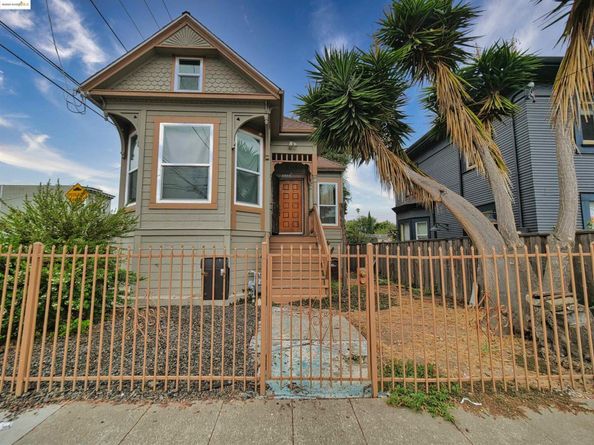 2103 Myrtle St, Oakland CA 94607