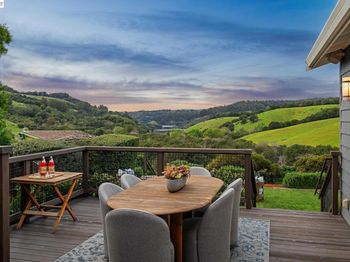 3146 Aylesbury Court