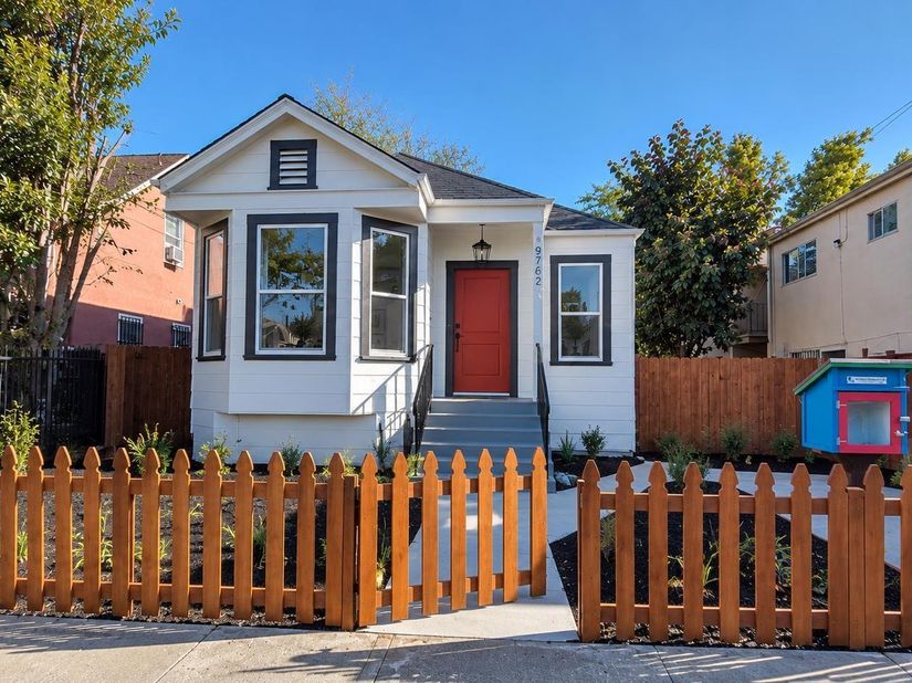 10762 Pippin St, Oakland CA 94603