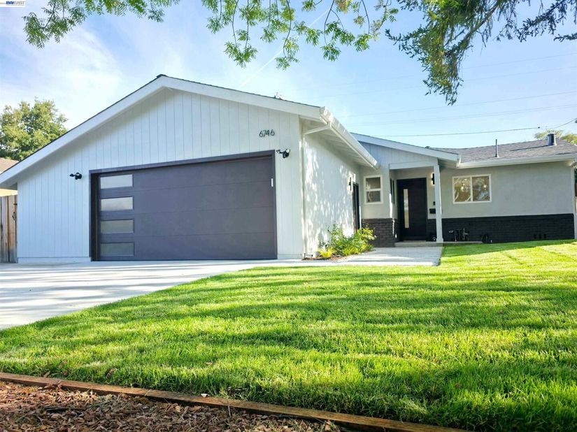 6746 Bollinger Rd, San Jose CA 95129