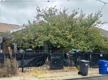 3432 Paxton Ave