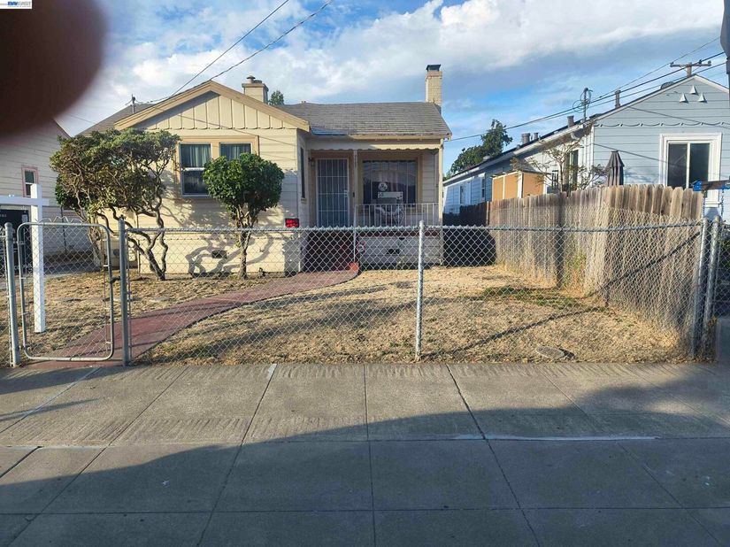 8507 Birch St, Oakland CA 94621