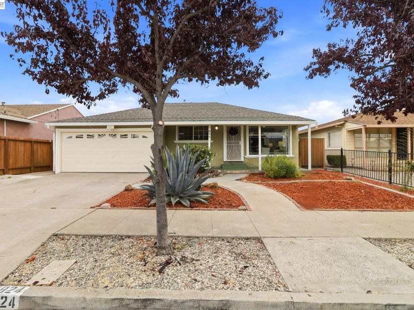 824 Moraga Dr, San Leandro CA 94578