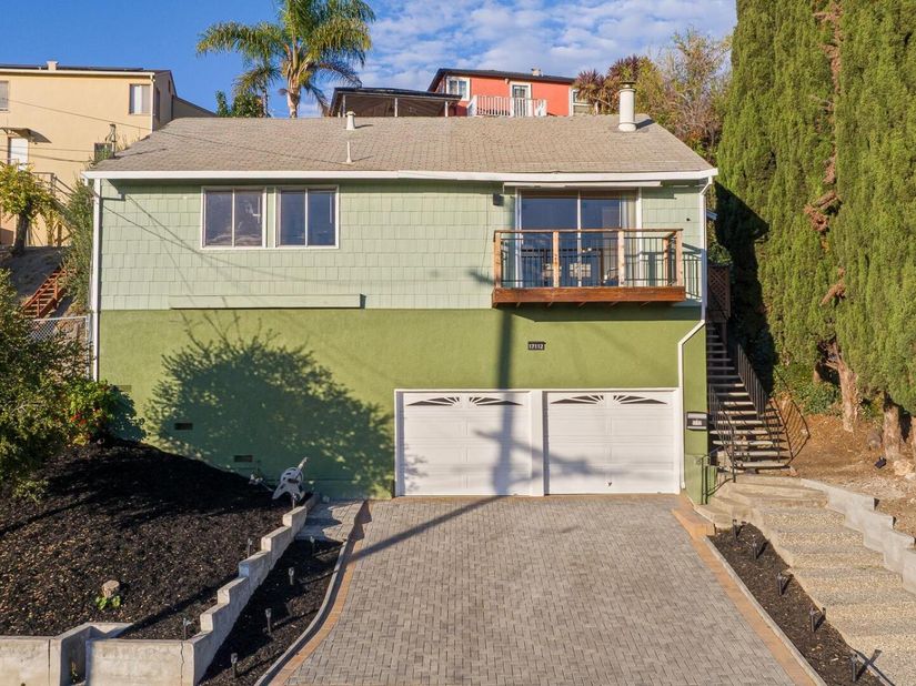 17112 Los Banos St, Hayward CA 94541
