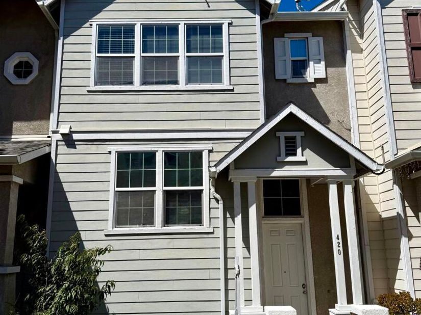 420 Summer Ln, Richmond CA 94806