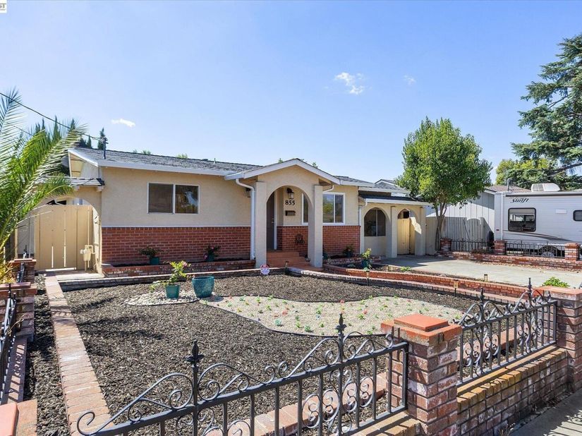 855 Olivina Avenue, Livermore CA 94551