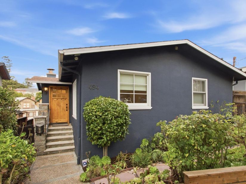 494 Jean St, Oakland CA 94610