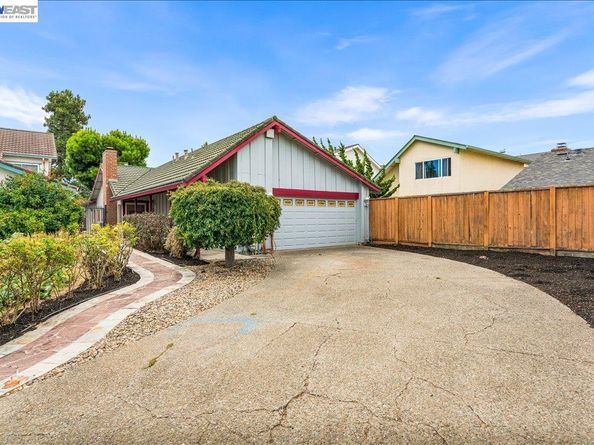 5168 Dryden Ct, Newark CA 94560