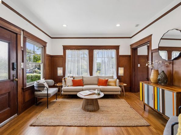 1701 Derby Street, Berkeley CA 94703