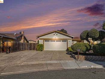 2216 Nido Court