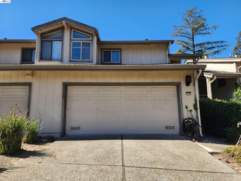 1108 Holmes Way, Hayward CA 94541