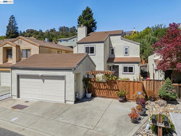 28086 Thorup Ln, Hayward CA 94542