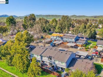 1391 Spring Valley Cmn