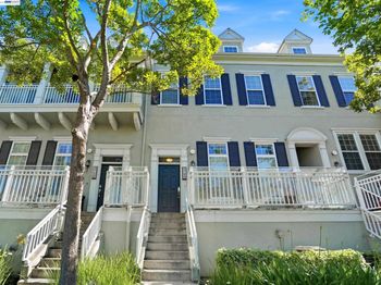 3760 Central Pkwy