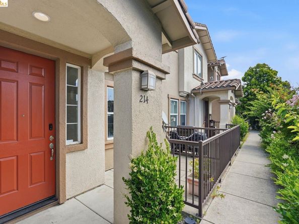 214 Carmel St, San Pablo CA 94806