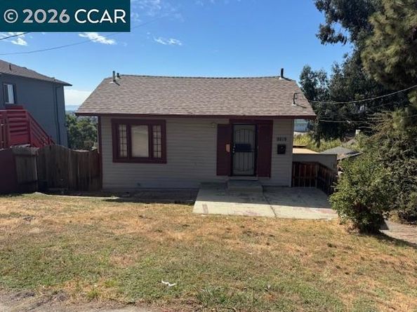 9819 Burr St., Oakland CA 94615