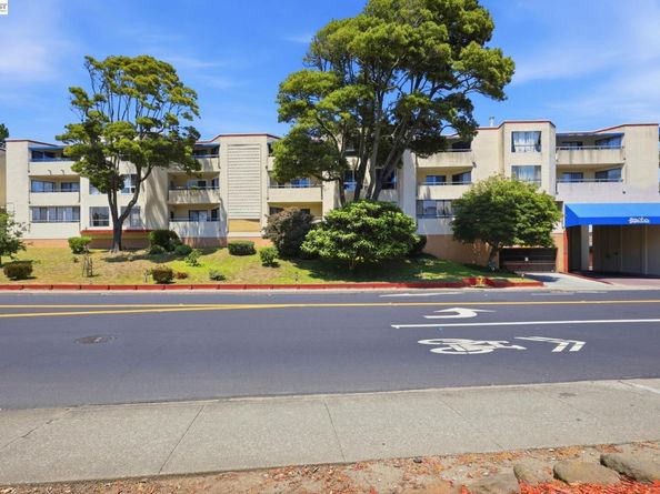 1551 Southgate Ave 115, Daly City CA 94015