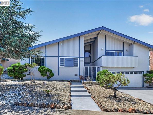 21723 Shadyspring Rd, Castro Valley CA 94546