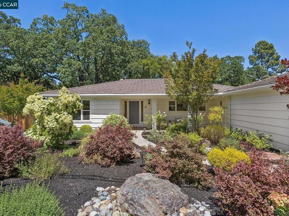 4 Crest Rd, Lafayette CA 94549