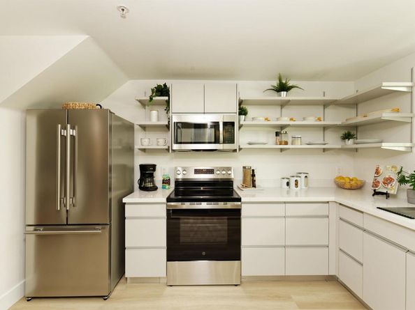 1201 Pine St 315, Oakland CA 94607