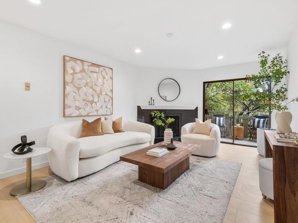 1070 Mercedes Avenue 24, Los Altos CA 94022